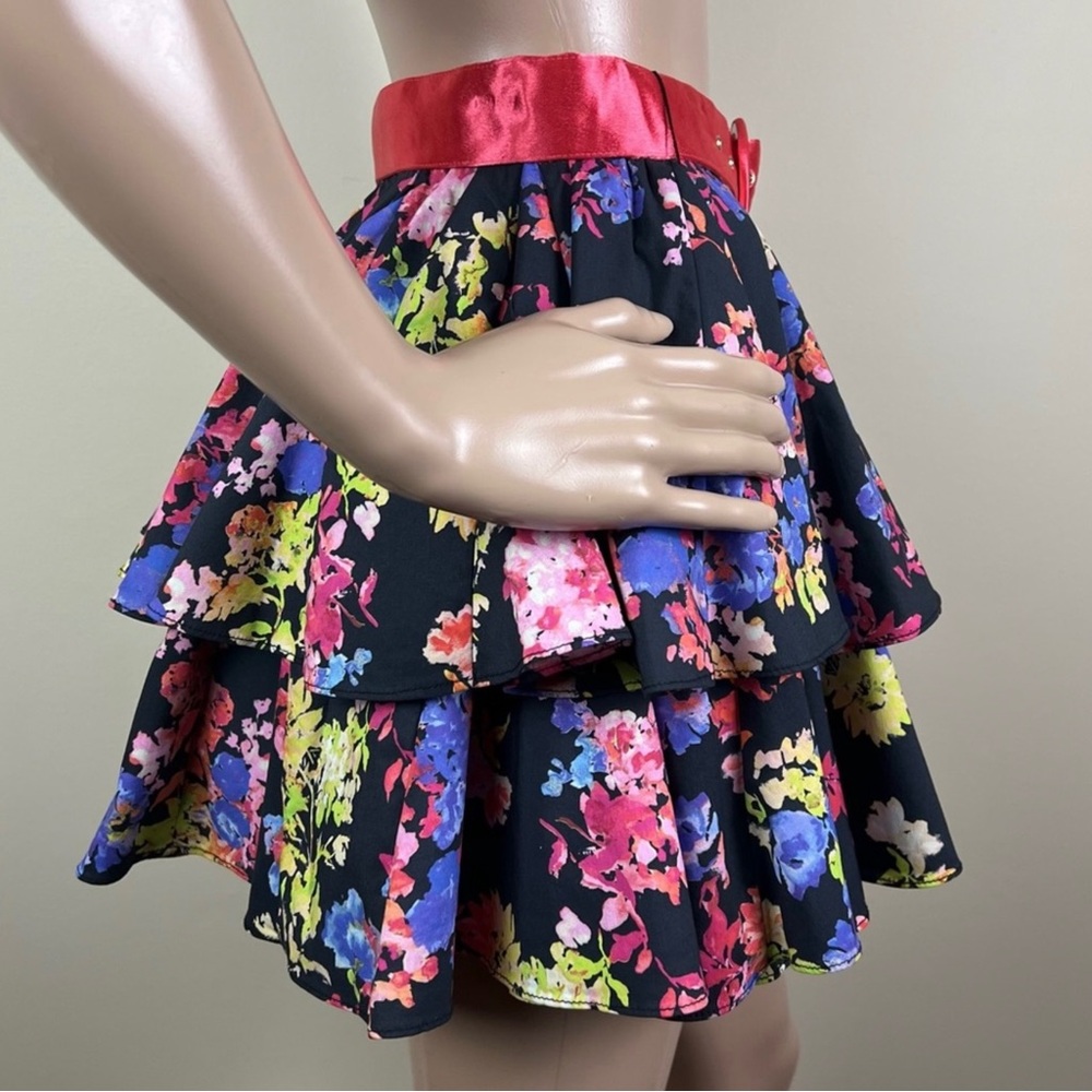 NEW CAROLINE CONSTAS FLORAL PRINT MINI SKIRT - Picture 6 of 10
